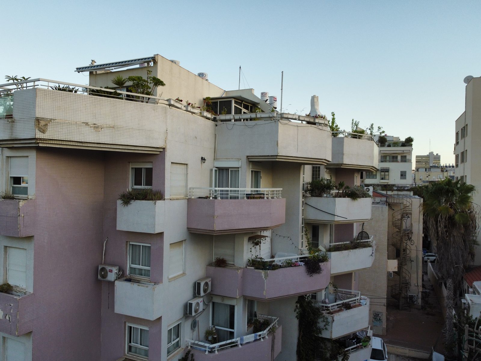 טיפול בחזית ובמרפסות